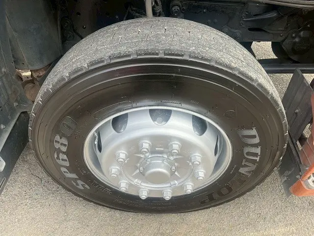 日野 プロフィア QKG-FR1EXBG(6x2)の写真48