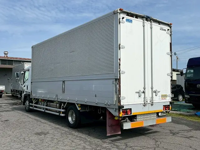 210馬力！6速マニュアル車！H23-フォワード・アルミウイング|いすゞ フォワード PKG-FRR90S2(未入力/関係無)の写真9