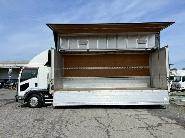 ベッド付き！3.05トン積載！H23-フォワード・アルミウイング|いすゞ フォワード PKG-FRR90S2(未入力/関係無)の写真11