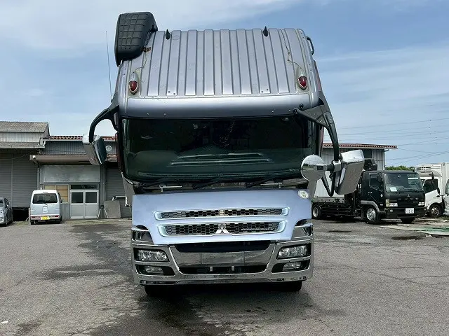 6×4！3軸2デフ！リーフサス！H29-スーパーグレート・トラクターヘッド|三菱 スーパーグレート QKG-FV60VJR(6x4)の写真3