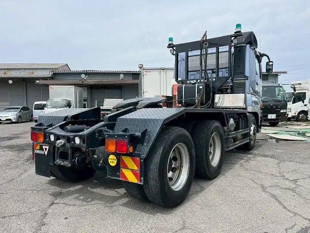 6×4！3軸2デフ！リーフサス！H29-スーパーグレート・トラクターヘッド|三菱 スーパーグレート QKG-FV60VJR(6x4)の写真6