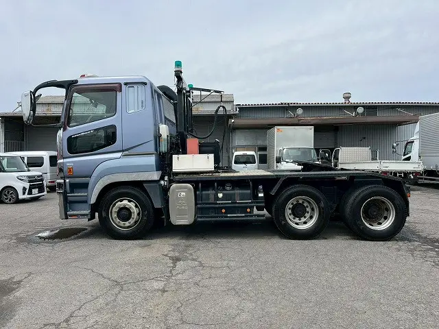 6×4！3軸2デフ！リーフサス！H29-スーパーグレート・トラクターヘッド|三菱 スーパーグレート QKG-FV60VJR(6x4)の写真9