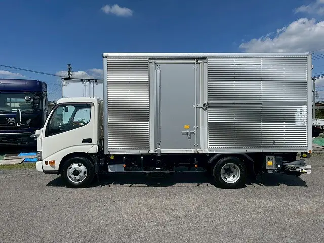 ワンオーナー！左サイド扉！AT車！R4-デュトロ・アルミバンPG|日野 デュトロ 2RG-XZU650M(2WD)の写真9
