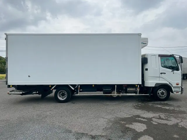 格納式パワーゲート!後輪エアサス!H28-ファイター・冷蔵冷凍車PG|三菱 ファイター TKG-FK64F(未入力/関係無)の写真5