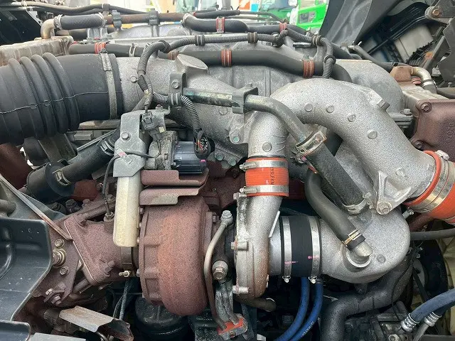 いすゞ ギガ QPG-CYJ77B(8x4)の写真39