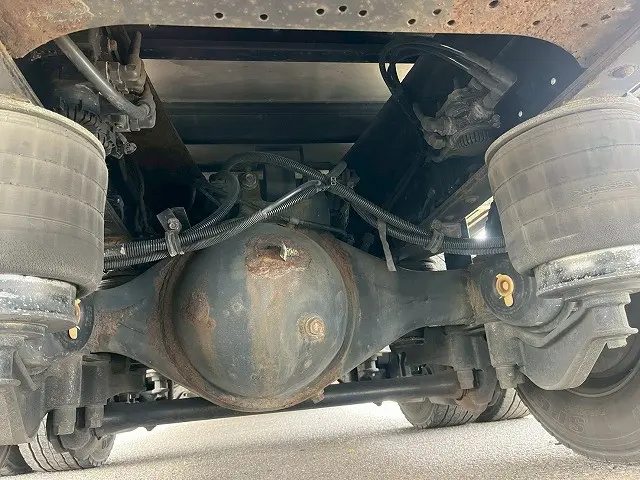いすゞ ギガ QPG-CYJ77B(8x4)の写真43