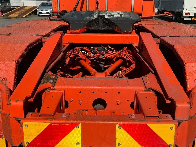 ツーデフ！リーフサスペンション！H27-プロフィア・トラクターヘッド|日野 プロフィア QDG-SS1EKDA(6x4)の写真11