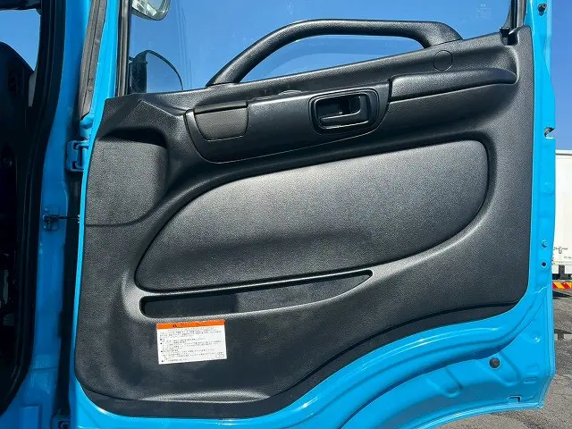 日野 プロフィア QDG-SS1EKDA(6x4)の写真15