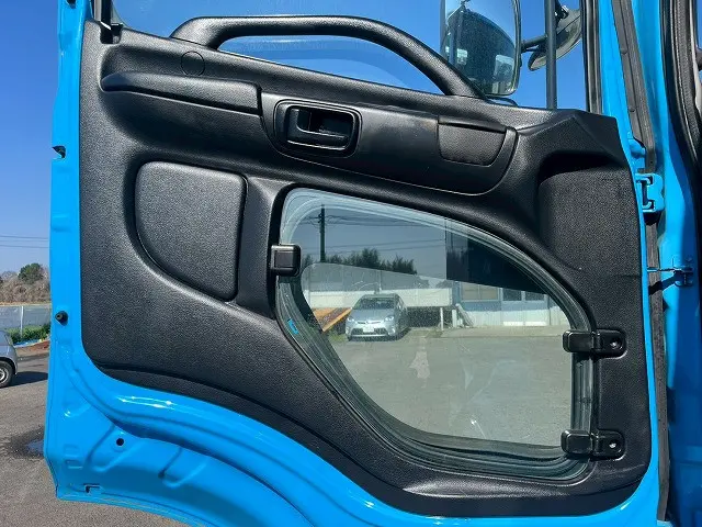 日野 プロフィア QDG-SS1EKDA(6x4)の写真19