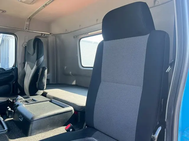 日野 プロフィア QDG-SS1EKDA(6x4)の写真21