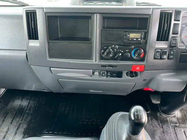 いすゞ エルフ 2PG-NPS88AN(4WD)の写真26