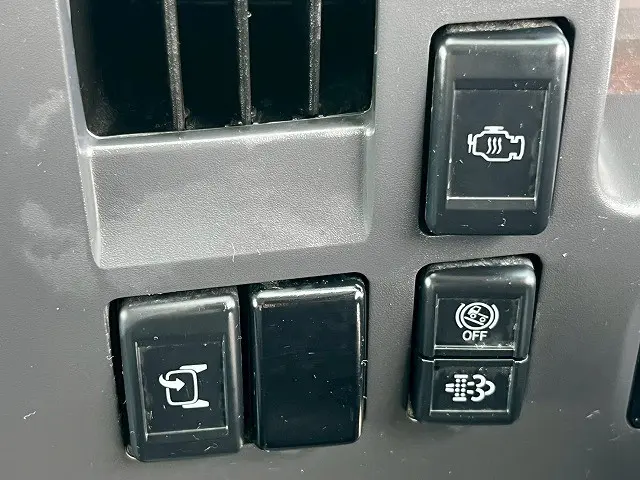 いすゞ エルフ 2PG-NPS88AN(4WD)の写真27
