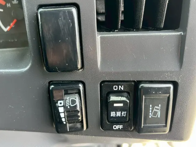 いすゞ エルフ 2PG-NPS88AN(4WD)の写真29