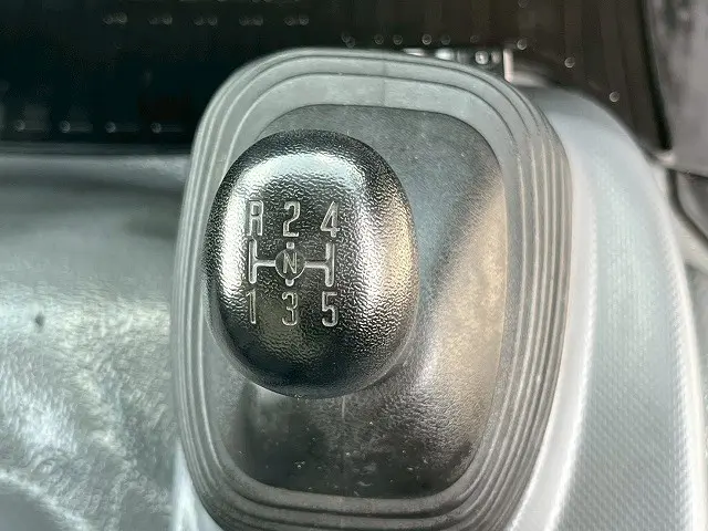 いすゞ エルフ 2PG-NPS88AN(4WD)の写真33