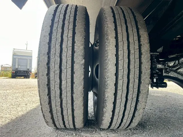いすゞ エルフ 2PG-NPS88AN(4WD)の写真44