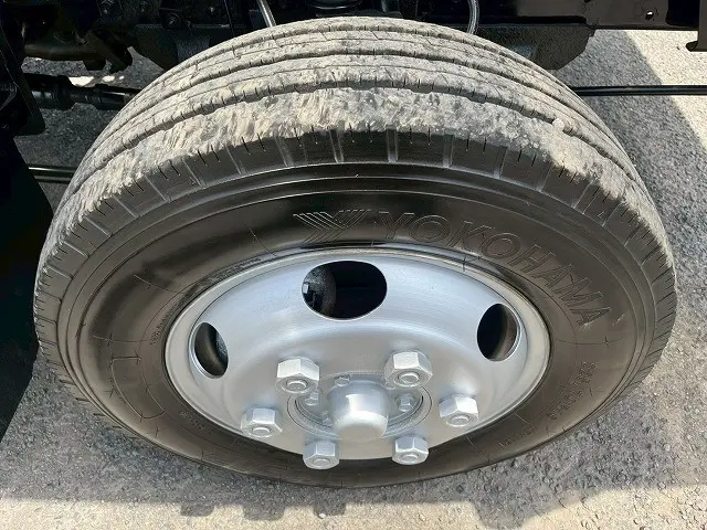 いすゞ エルフ 2PG-NPS88AN(4WD)の写真47
