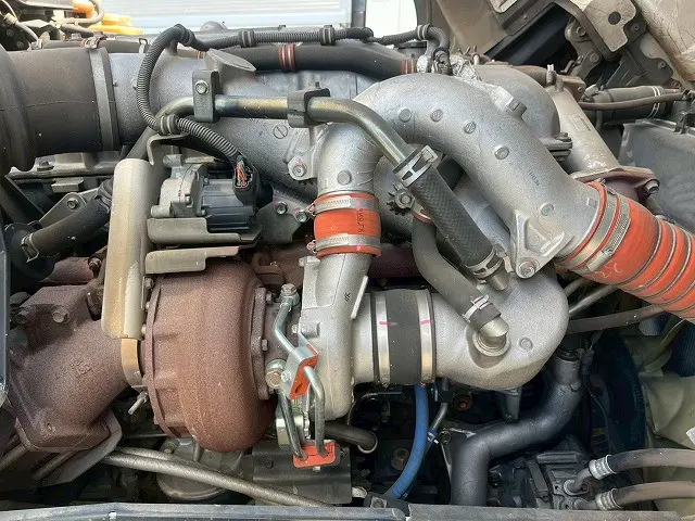 いすゞ ギガ QKG-CYJ77A(8x4)の写真42