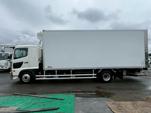 格納式パワーゲート!後輪エアサス!R3レンジャー・冷蔵冷凍車PG|日野 レンジャー 2KG-FD2ABG(未入力/関係無)の写真9