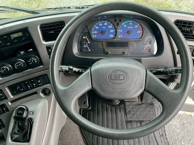 ＵＤ クオン QKG-CG5ZA(8x4)の写真26