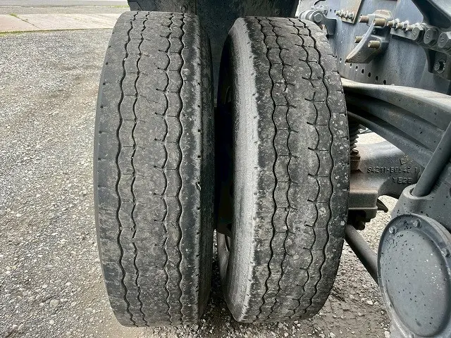 日野 プロフィア QDG-SS1EKDA(6x4)の写真42
