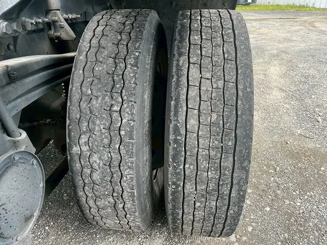 日野 プロフィア QDG-SS1EKDA(6x4)の写真44