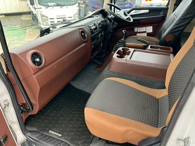 日野 レンジャー 2KG-FD2ABG(2WD)の写真24