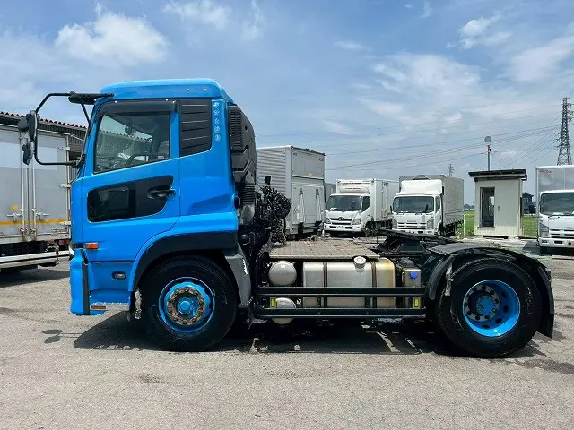 H28-クオン・トラクターヘッド 第五輪11.5トン 410馬力|UD クオン QPG-GK5XAB(未入力/関係無)の写真10