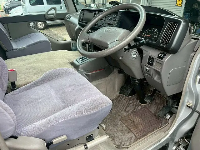 トヨタ コースター BDG-XZB50(未入力/関係無)の写真19