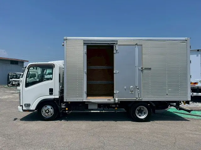 エルフ アルミバン 車検付 令和9年7月迄 2.95トン|いすゞ エルフ TRG-NMR85AN(2WD)の写真10