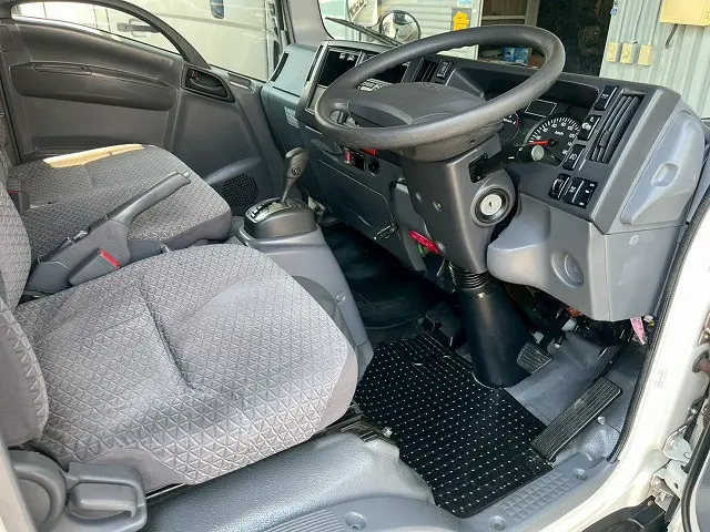 いすゞ エルフ TRG-NMR85AN(2WD)の写真18