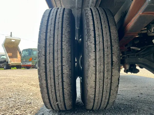 いすゞ エルフ TRG-NMR85AN(2WD)の写真42