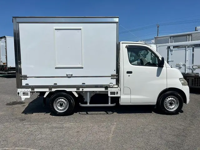 H27 TOYOTA 移動販売車 DX 8ナンバー|トヨタ タウンエーストラック DBF-S402U(未入力/関係無)の写真4