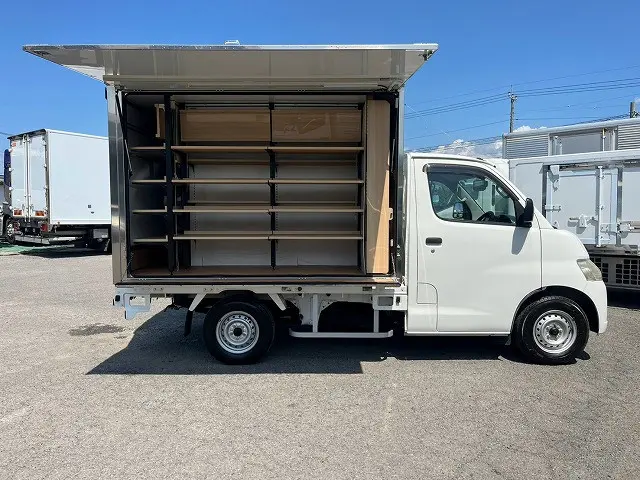 トヨタ タウンエーストラック DBF-S402U(未入力/関係無)の写真13