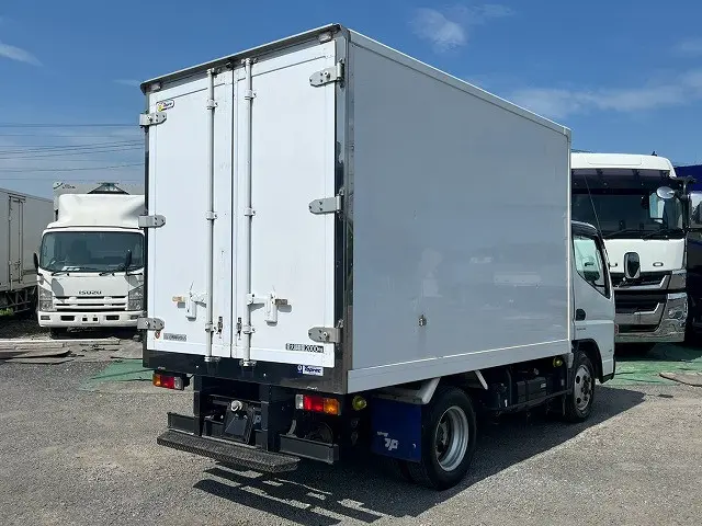 5トン限定 準中型車免許 R1-キャンター冷蔵冷凍車|三菱 キャンター 2PG-FBAV0(2WD)の写真6