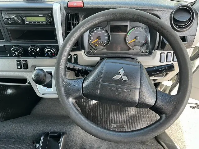 三菱 キャンター 2PG-FBAV0(2WD)の写真25