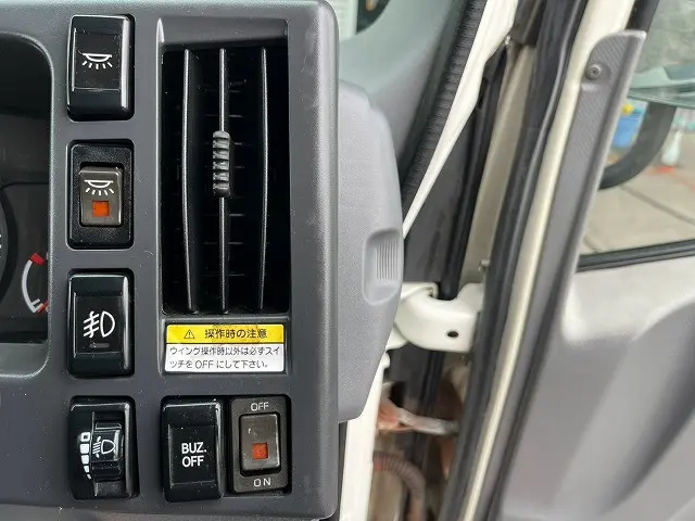いすゞ エルフ SKG-NPR85AN(未入力/関係無)の写真32