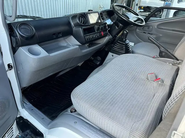 日野 デュトロ TKG-XZU695M(4WD)の写真25