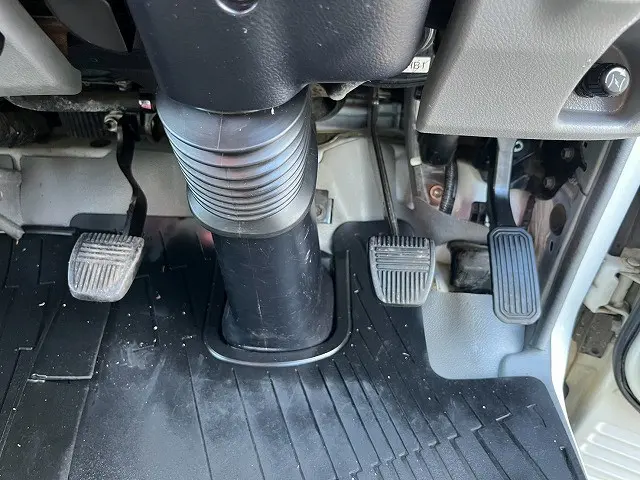 日野 デュトロ TKG-XZU695M(4WD)の写真35