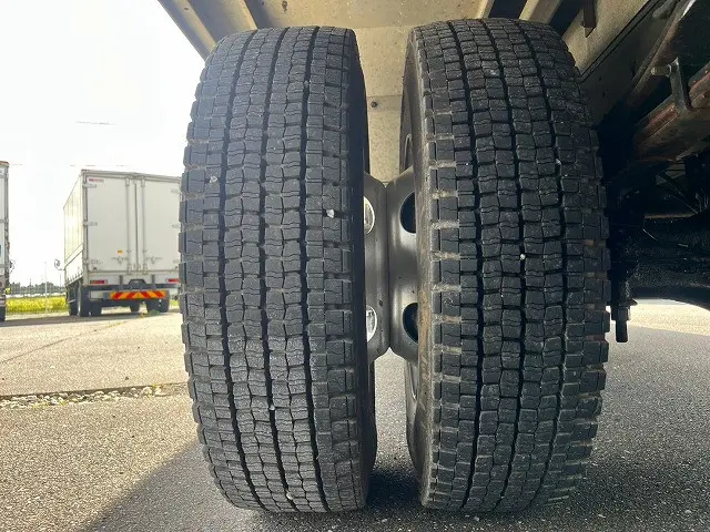 いすゞ フォワード TKG-FRR90S2(6x2)の写真43