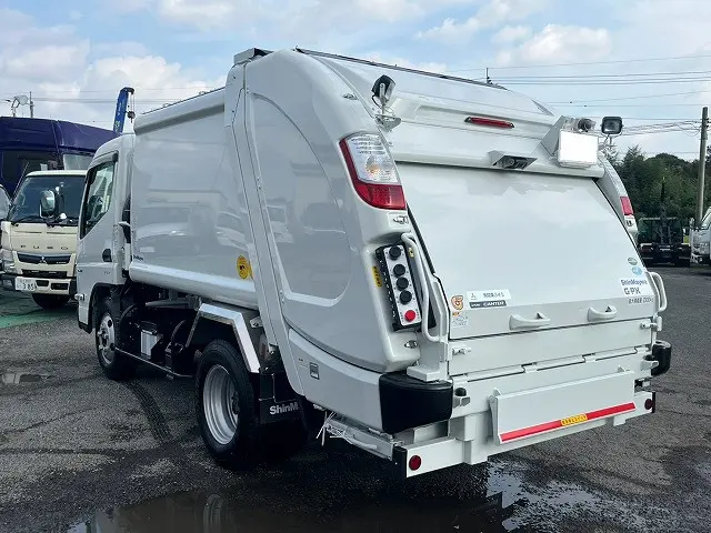 4.3立米 プレス式パッカー R8キャンター圧縮式塵芥車|三菱 キャンター 2RG-FEAV0(未入力/関係無)の写真8