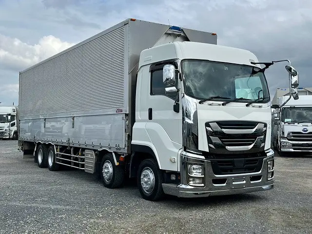 ギガアルミウイング ミドルルーフ 4軸低床2デフ|いすゞ ギガ QPG-CYJ77B(8x4)の写真4