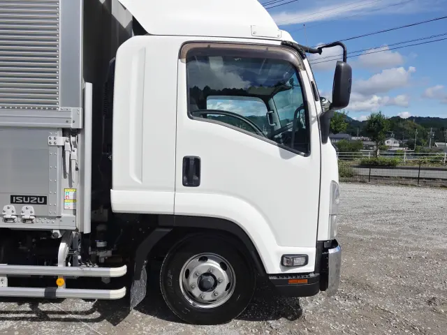 いすゞ フォワード 2RG-FRR90S2(2WD)の写真4