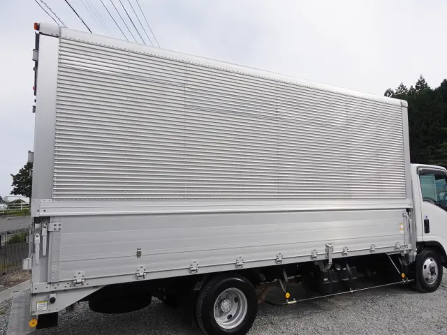 いすゞ エルフ BKG-NPR85AN(2WD)の写真5