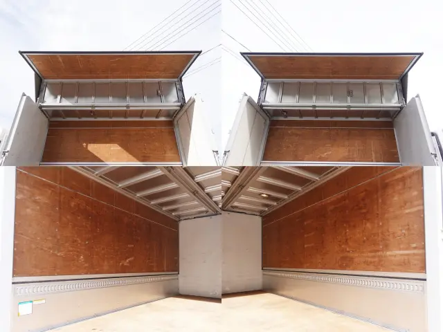 いすゞ エルフ BKG-NPR85AN(2WD)の写真9