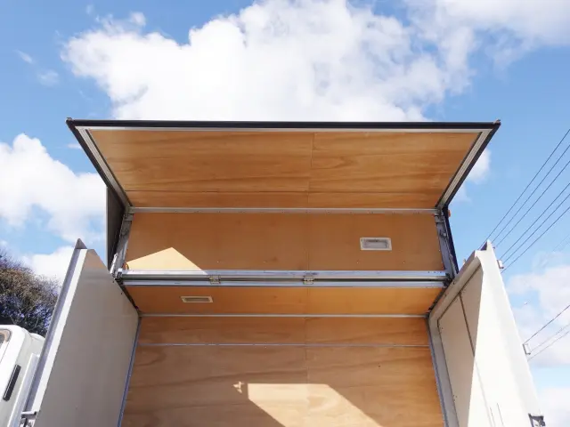 いすゞ エルフ TKG-NPR85AN(2WD)の写真13