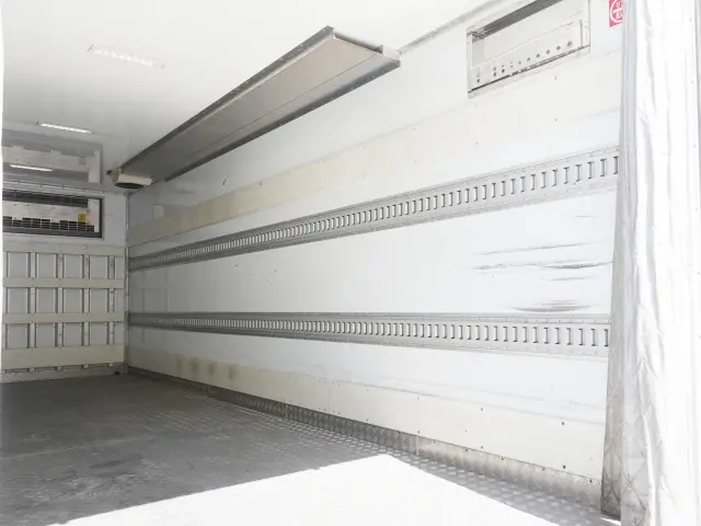 日野 レンジャー 2KG-FC2ABG(2WD)の写真21