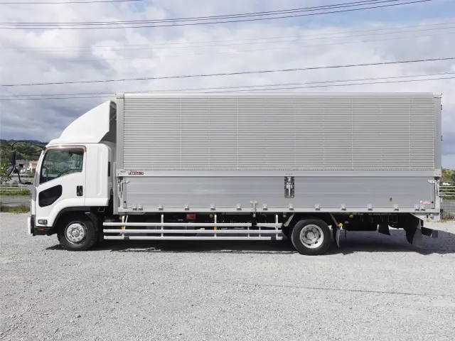 いすゞ フォワード LKG-FTR90S2(2WD)の写真10