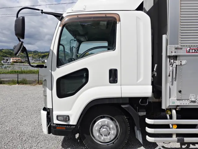 いすゞ フォワード LKG-FTR90S2(2WD)の写真12