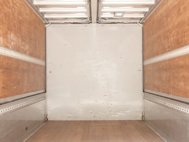 いすゞ フォワード LKG-FTR90S2(2WD)の写真16