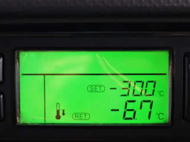 いすゞ エルフ TPG-NPS85AN(4WD)の写真3